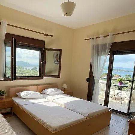 Apartment Balconaki In *