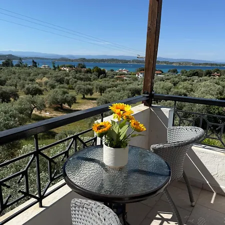 Balconaki In Vourvourou