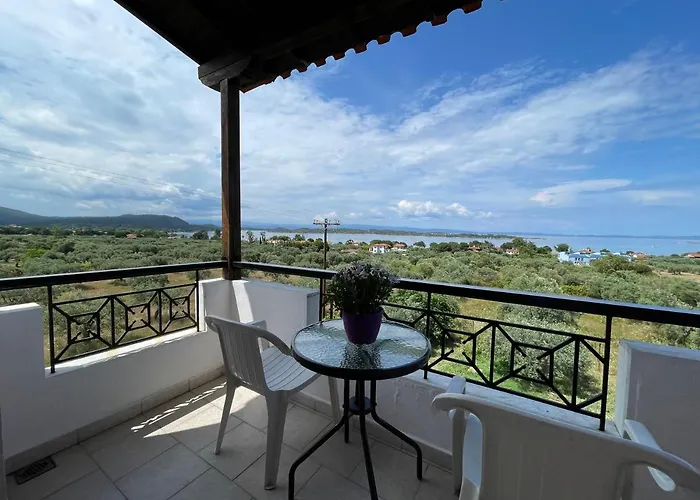 Balconaki In *