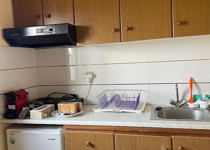 Balconaki In * Βουρβουρού